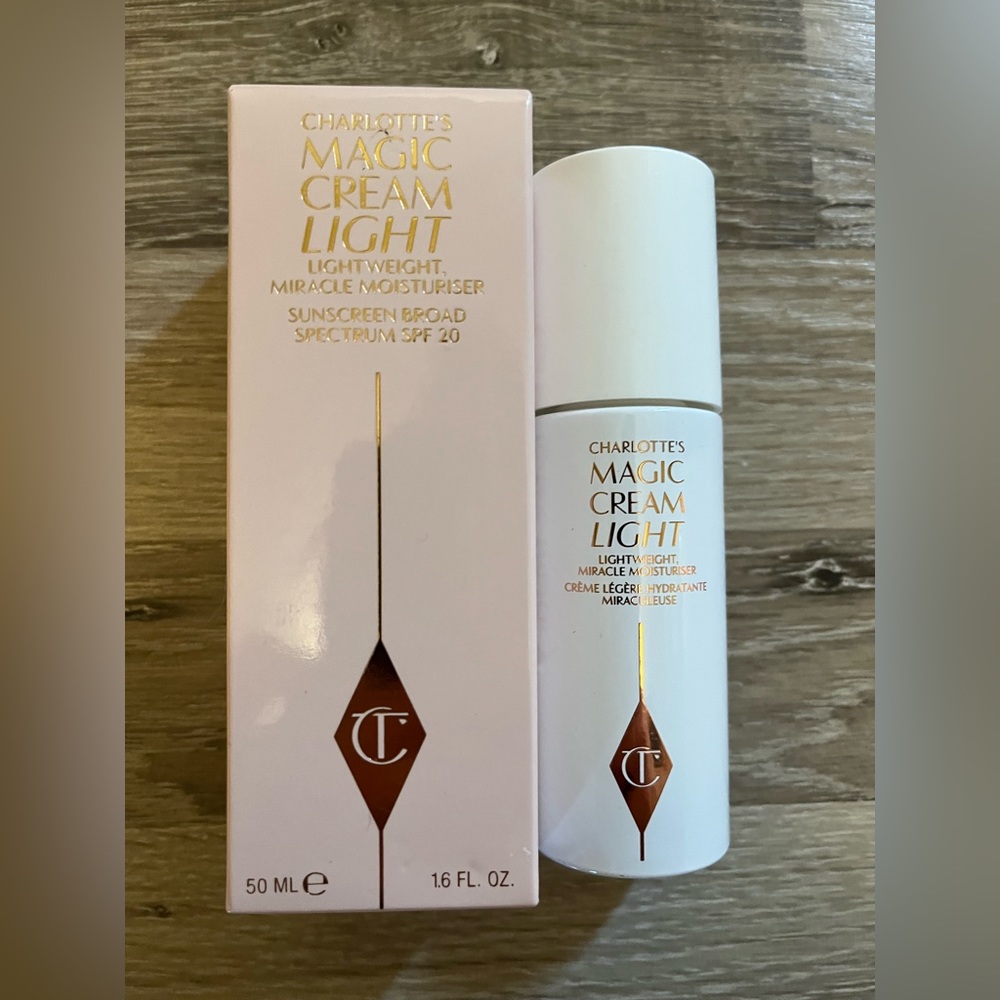 Charlotte Tilbury Magic Cream Light x2